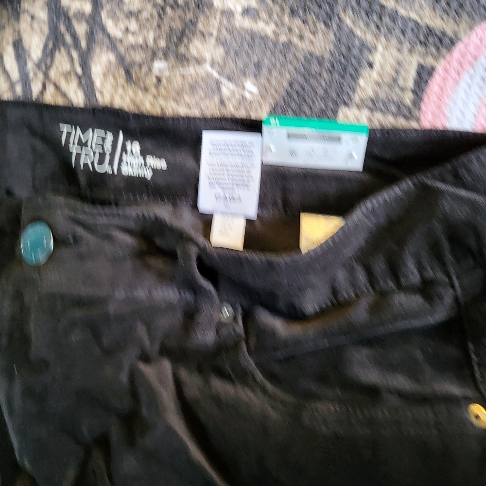 Pants - Picture 2 of 4